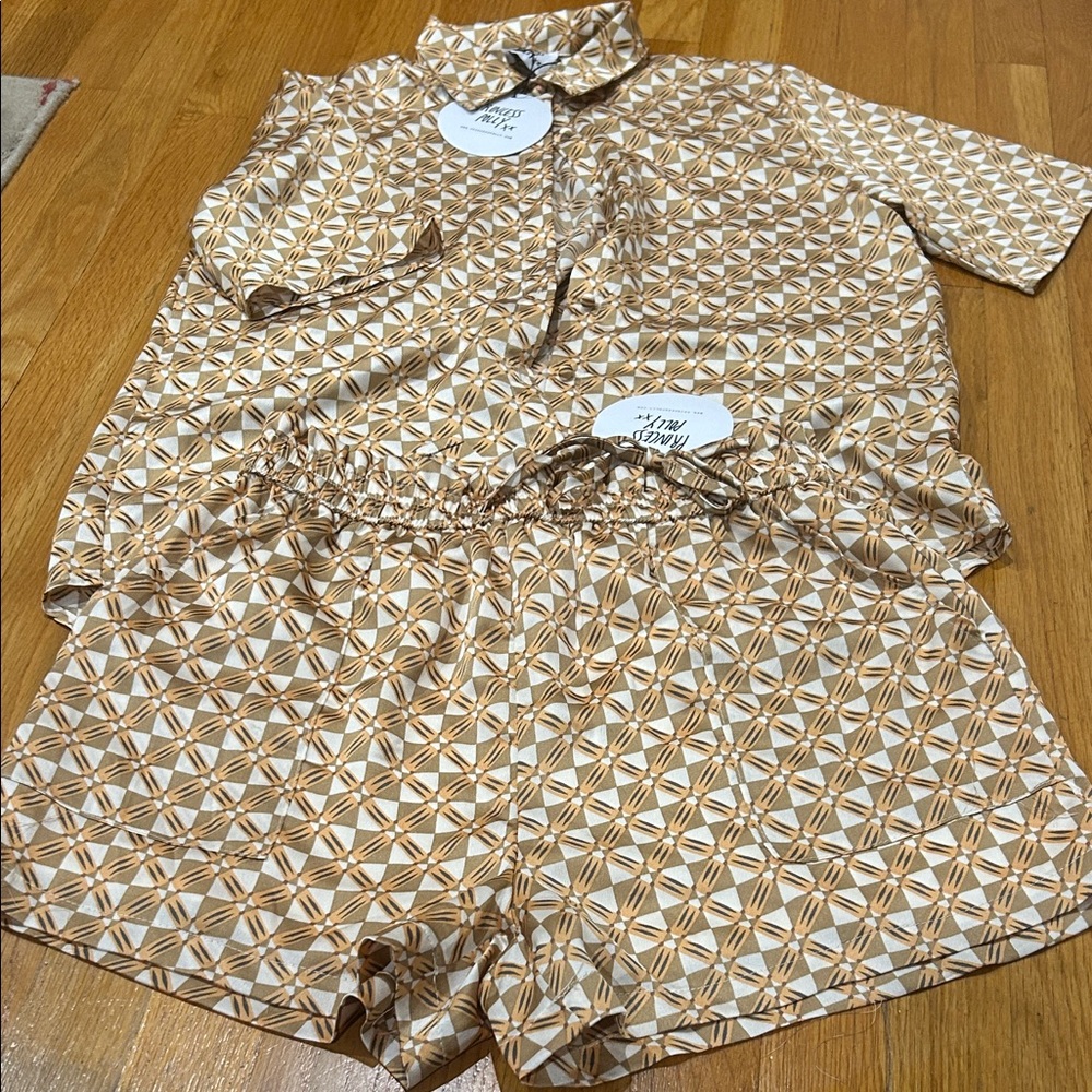 Princess Polly High Waist Brown and White Shorts